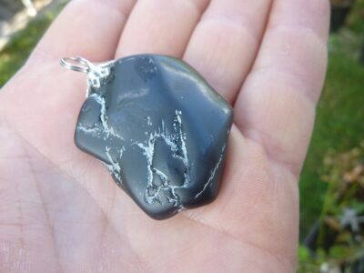 Pendentif Spinelle noir 31,8 gr ultra rare gg 831