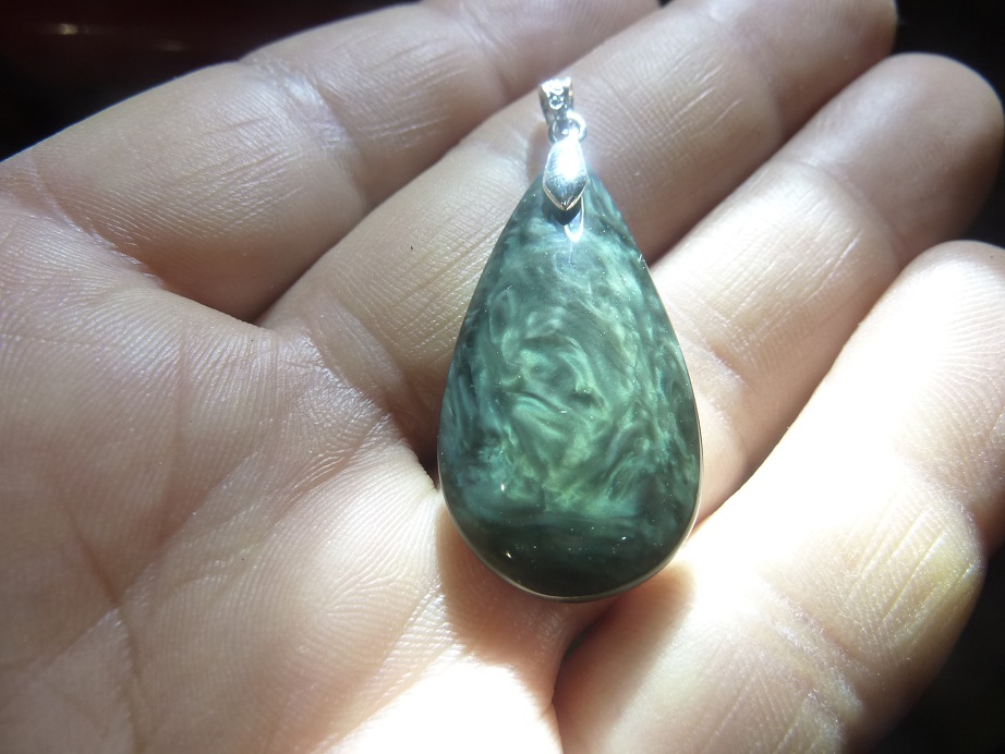 Pendentif Obsidienne oeil céleste mentogochol GG 3306