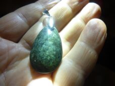 Pendentif Obsidienne oeil céleste mentogochol GG 3306