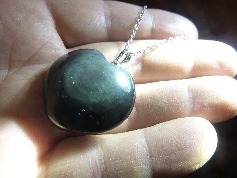 Pendentif coeur Obsidienne oeil céleste ref 1107