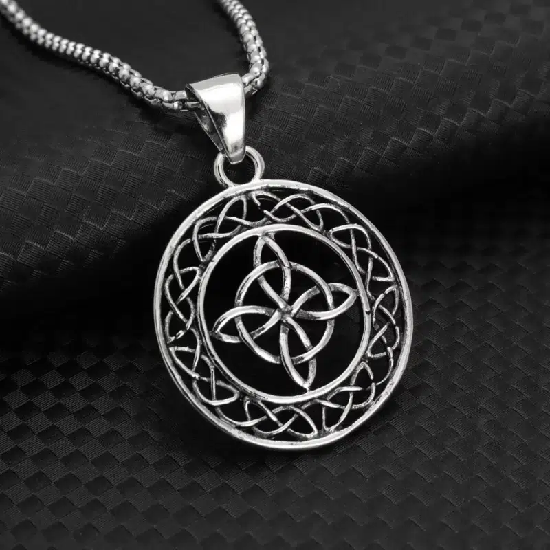 Pendentif noeud de sorcière (Wiccan) ref argent 04