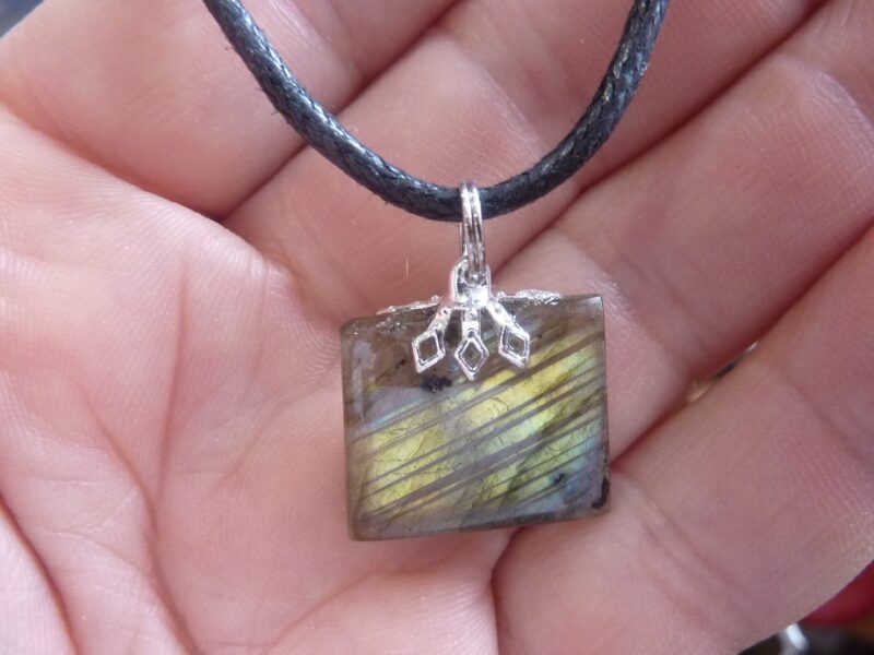 Collier pendentif Labradorite GG 1808