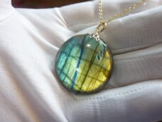 Collier pendentif Labradorite GG 6708 + chaine acier inoxydable doré 50 cm