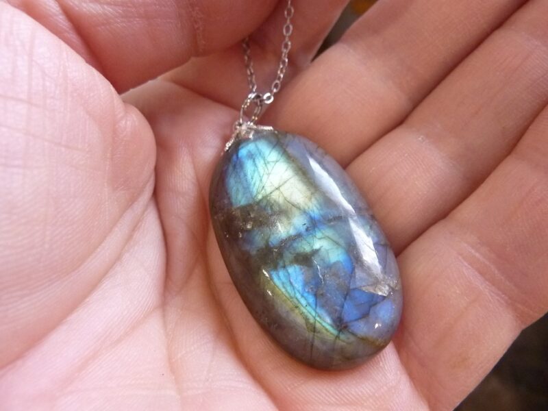 Pendentif Labradorite GG 9809 + chaine acier inoxydable 50 cm