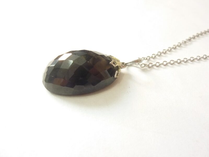 Pendentif Spinelle noir à facettes GG 0210 + chaine acier inoxydable 50 cm