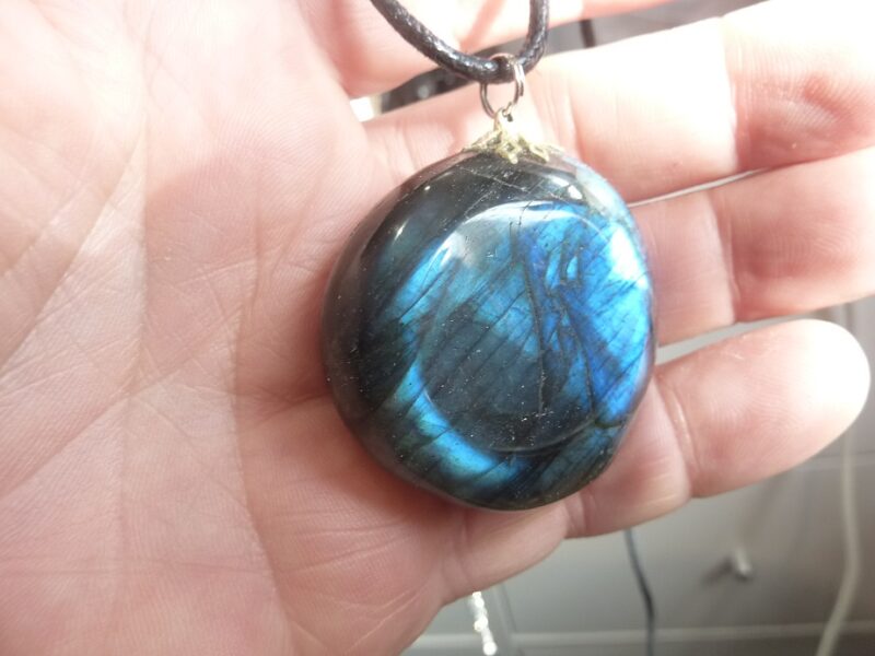 Pendentif Labradorite spécial pour thérapeute 49,6 gr GG 1710