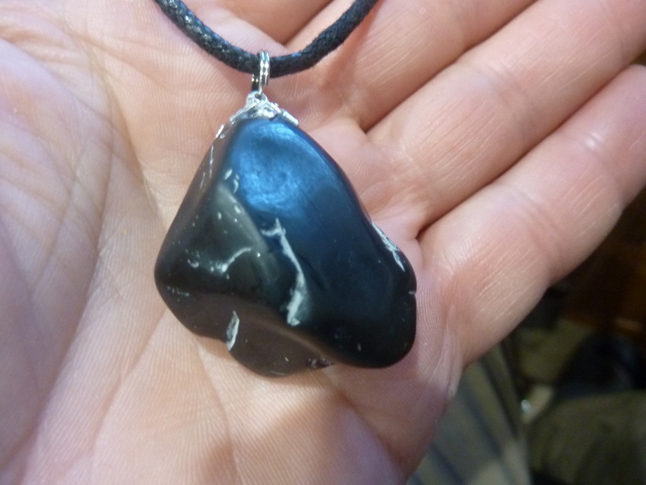 Pendentif Spinelle noir 30,7 gr ultra rare GG 0311