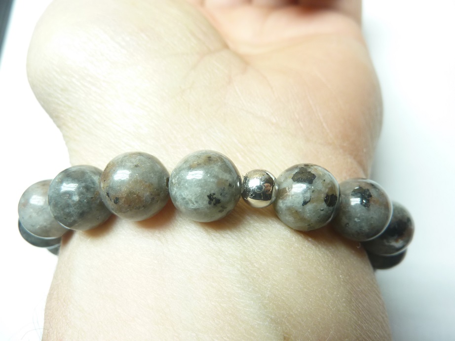 Bracelet Yooperlite – perles rondes de 10 mm