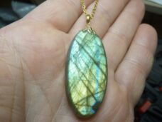 Collier pendentif Labradorite GG 1301 + chaine acier inoxydable doré 50 cm