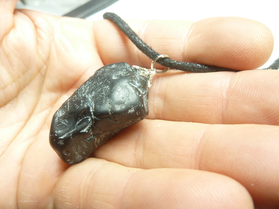 Méga Pendentif Spinelle noir 26,7 gr ultra rare GGP 1301