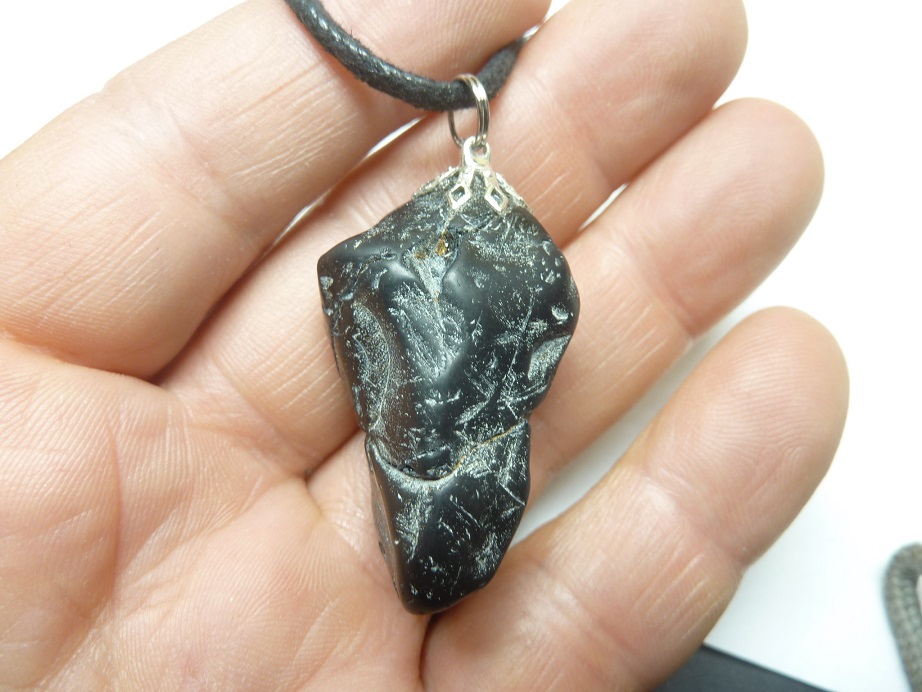 Méga Pendentif Spinelle noir 26,7 gr ultra rare GGP 1301