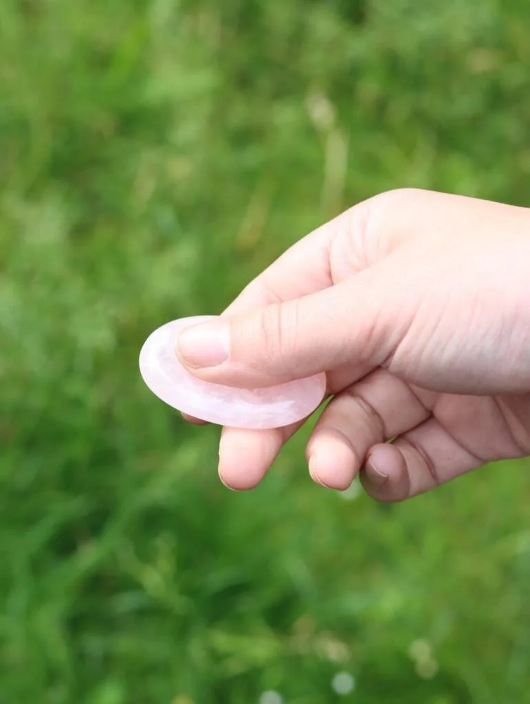 Pierre pouce anti-stress Quartz rose