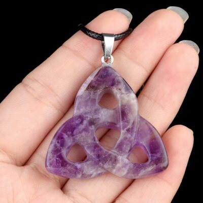 Collier pendentif Triquetra améthyste