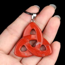 Collier pendentif Triquetra jaspe rouge
